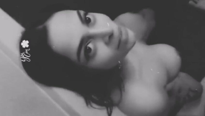 Rishi: Garota Universitária Fofa Ne Chusa Lund Chut Chatai Phir Hui...