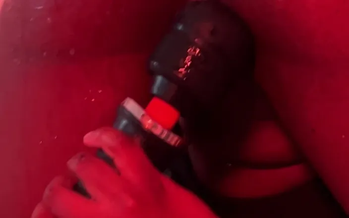 SEXXY-DAISY: In the Red Room Wet and Classy
