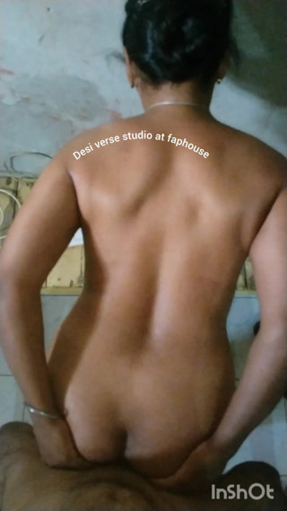 Desi Sex Slave: Desi ragazza anale plug e culo cazzo desi Bhabhi Plug...