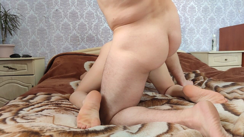 DirtyLubov: Scopare in posizione cane