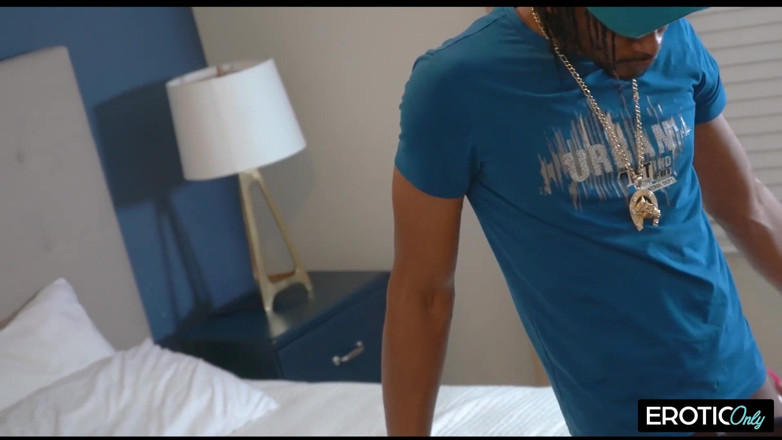 CurvyMilfs: Ass to Mouth Dildo Gape Dripping Piss Everywhere