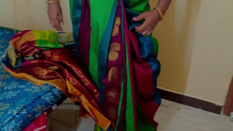 Palani69: 可愛い胸と乳首の人妻