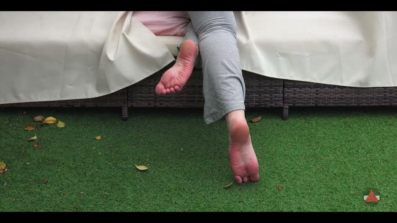 Grand D assjob: Glamping Leads to Assjob and Creampies