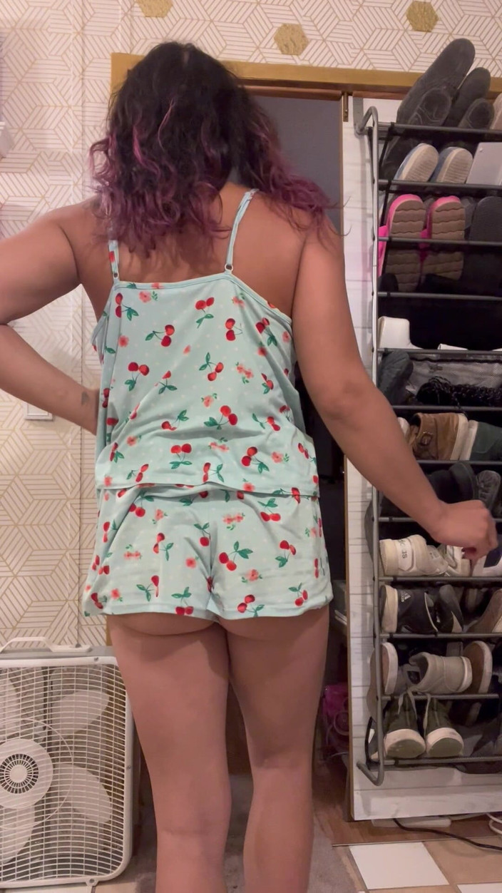 TSJade95: Cherry Night Cap abierta de par en par