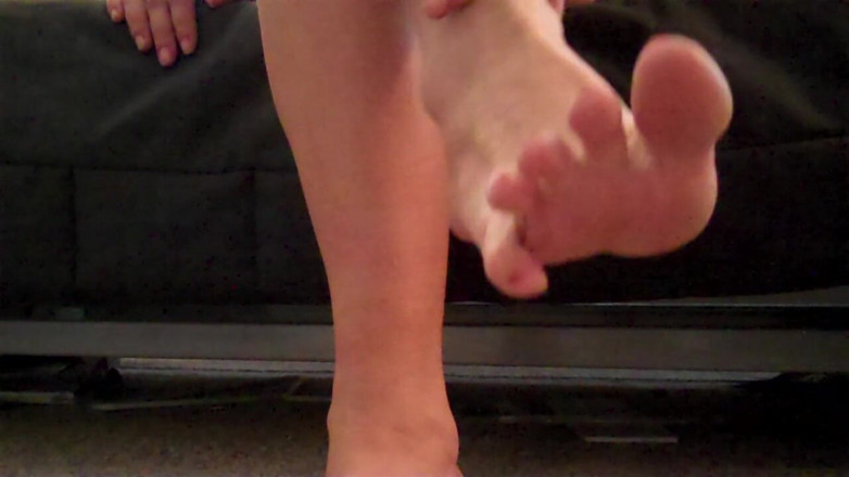 Cryptostudios: Tabitha foot fetish 86