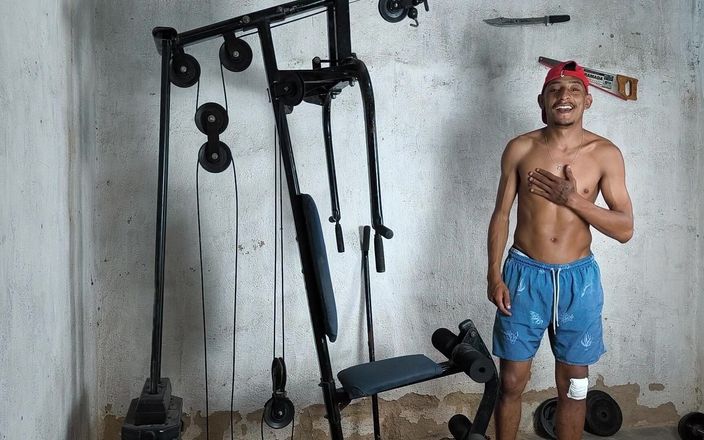 carmonaoficial: Treino de academia dos amigos termina em irmandade