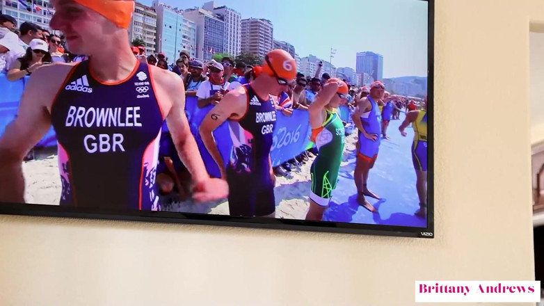 Brittany Andrews: Brittany Andrews ibu tiri nakal mengusik awak