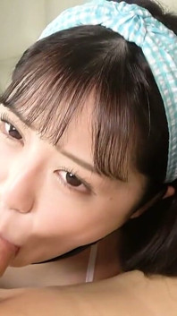 Belleza japonesa Esbelta, mamada de grandes pechos y posición de vaquera antes de correrse dentro. Asiática, hentai, en primer plano, nena