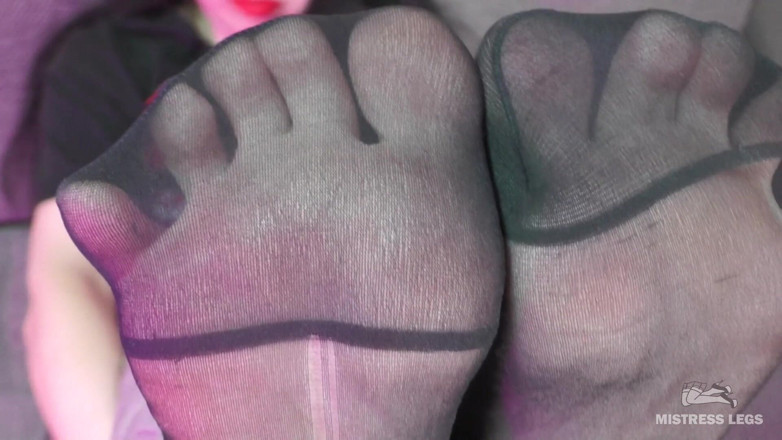 Mistress Legs: Toes wiggling in worn nylon socks