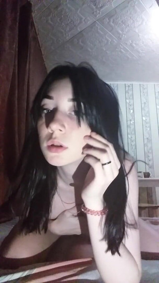 Mila Bec: Seksi kız, genç, büyük memeli minyon