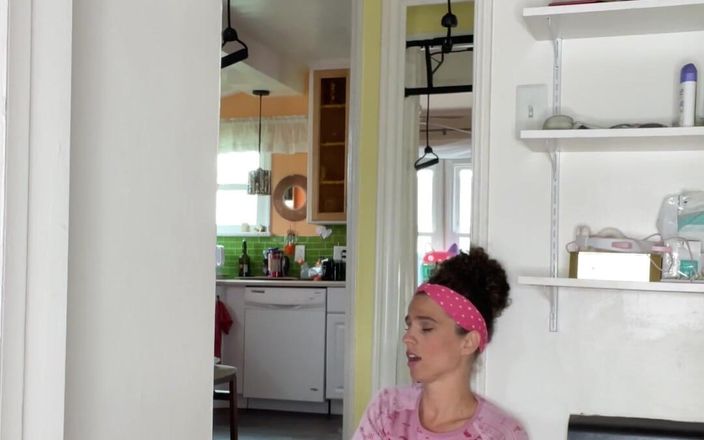 VibeWithMommy: Göt deliği göz kırpıyor, göğüsler ve bir kişilik mi?! Gerçekten...