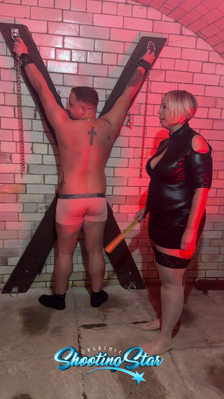 Shooting Star: Tambatan Encik Porkpie dalam penjara