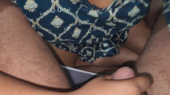 Akhi moni: İçerideki sikimi seviyor