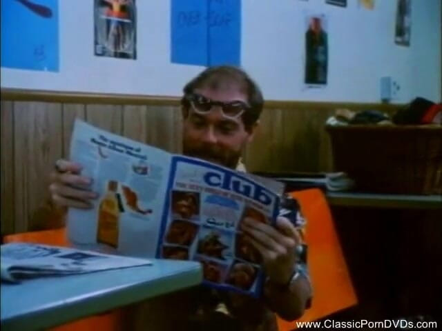 Classic Porn DVDs: Дві чудові мамки радують великий донг хлопця