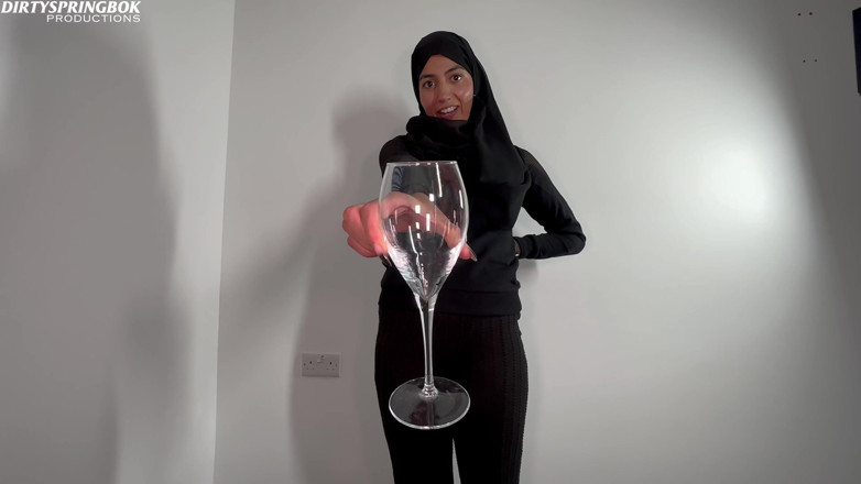 DirtySpringbok: Hijabi Slut Drinks and Sucks White Cock During Ramadan