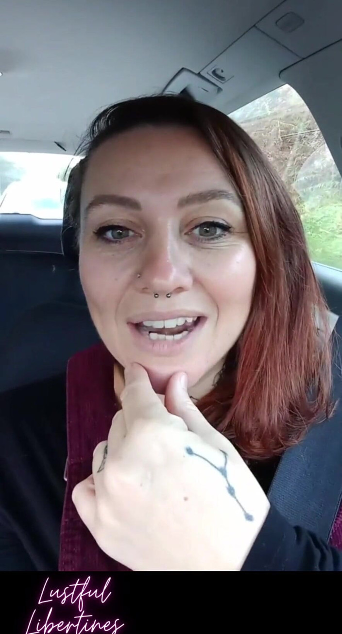 Lustful Libertines: Discorso in Cuscino - Come Abbiamo Scoperto La Pipì Kink
