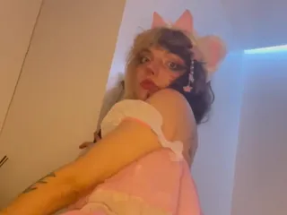 Soft Vulgar: Cute Teen in Pink Lingerie Short Video