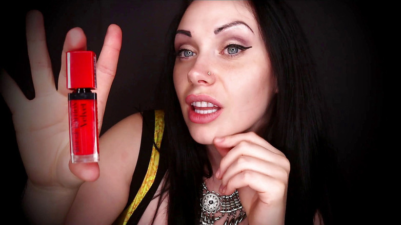 Goddess Misha Goldy: Tanrıça tükürüğümle seni besleyeceğim - eğer bana iyi yalvaracaksan - film 2 kırmızı...