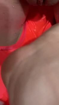 My boyfriend slams my pussy full with my piss