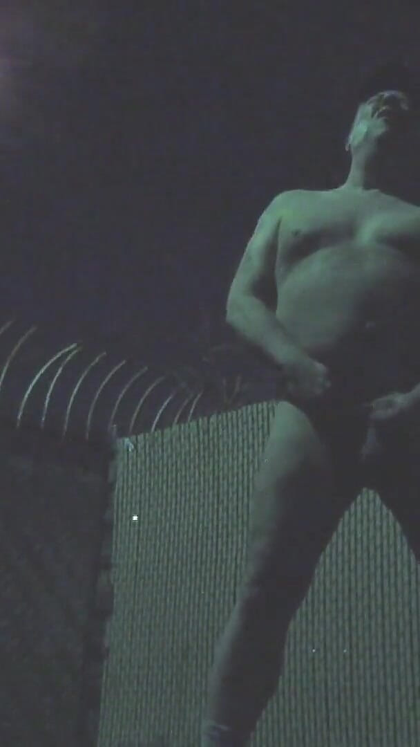 Nighttime Outdoor Cum (The porky pervert) Nighttime Outdoor Cum (The porky pervert)