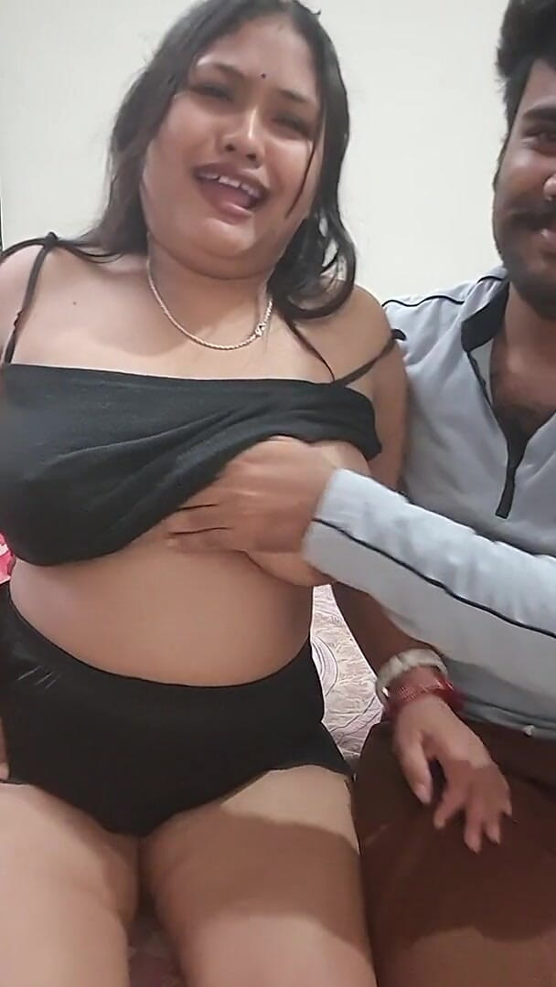 Mg3947731: Marito moglie Deshi sexy 'Vedio in assamese