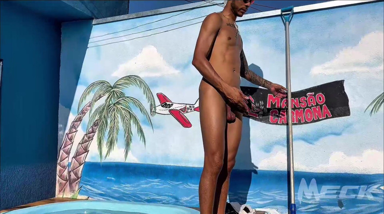 Meck ToyBoy: Dia Lindo Na Piscina E Uma Putaria Com O Amigo..