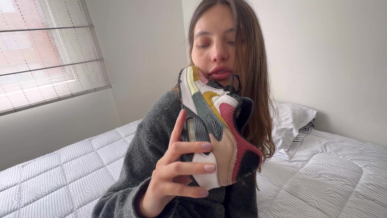 scarlettandc: I stroke myself and suck him then get fucked and...