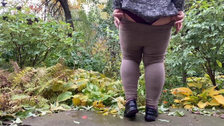 OurFetishLife: BBW madura no parque