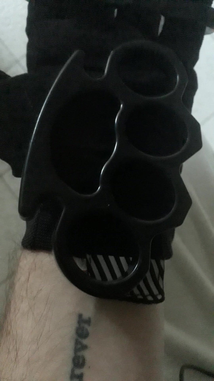 wernerlisaamityville: Lisaonthemoon deve punire il mio cazzo