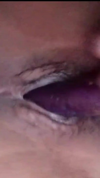Heiße desi bhabhi einzigartige leistung der aubergine