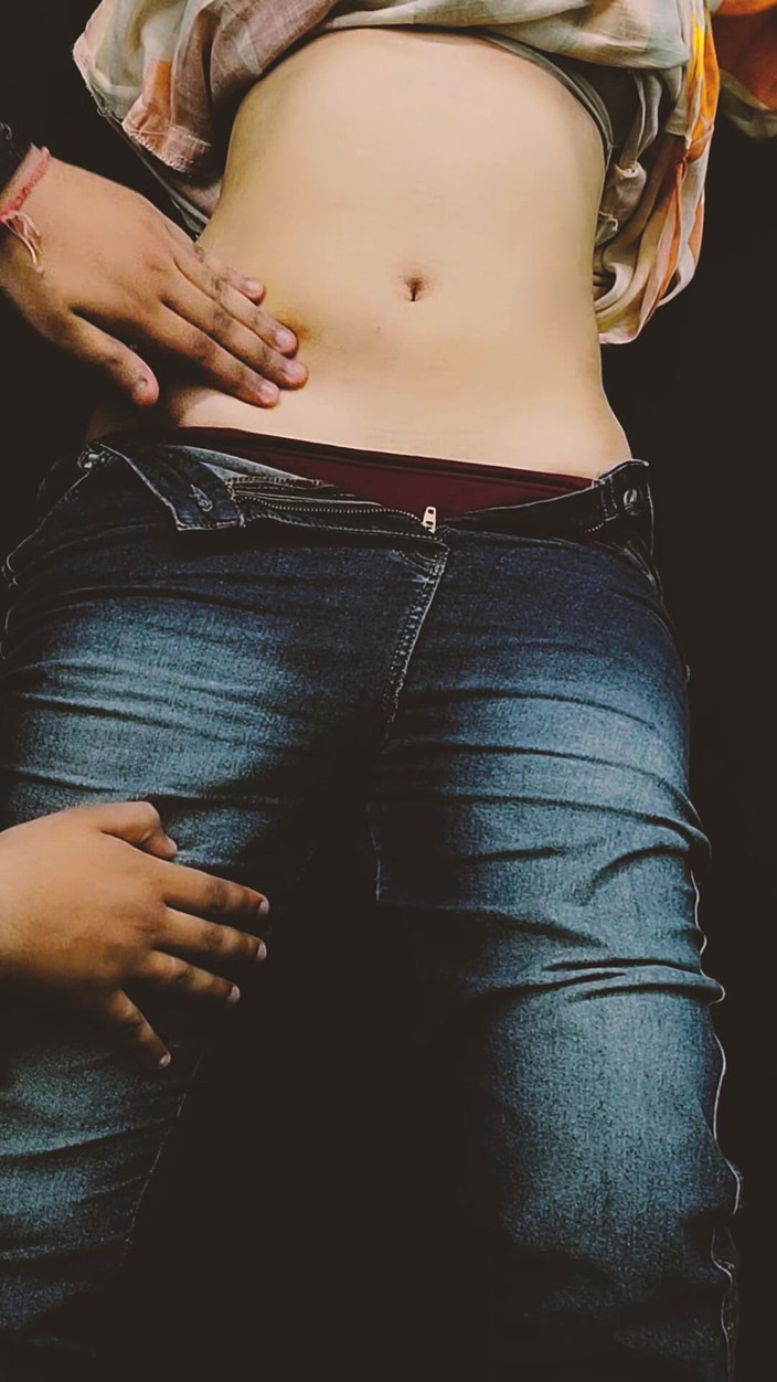 Vicky Thakur: L'arrapante abitanti del villaggio ha perso la sua verginità anale...