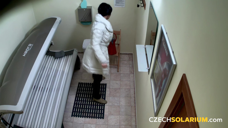 Czech Solarium: Tcheca Solarium 82 Puta gordinha tira roupa em Solium