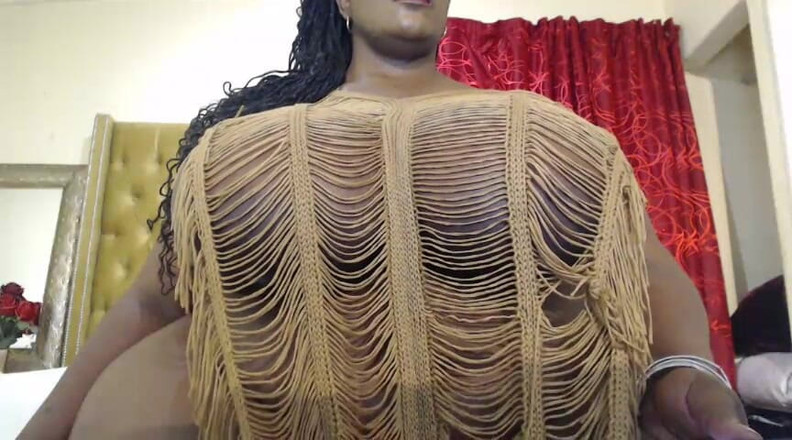 Legendary Booty Overdose: 黒檀のぽっちゃり系女が彼女の太いおっぱいを跳ね返す