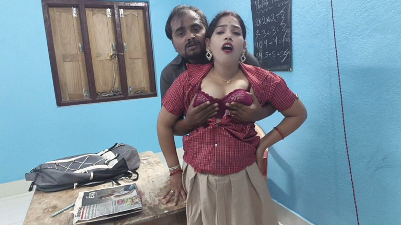 Sona bhabhi: Desi Indian 18 Years Old College Girl Sex with Her Teacher...