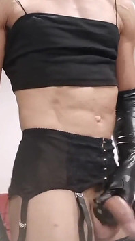 Striptis: Tubuh Semula jadi