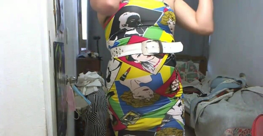 Nikki Montero: Nikki v šatech