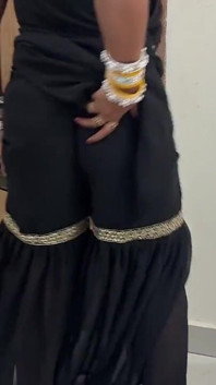 Desi ragazza con culo grasso ama farsi scopare dal grosso cazzo del fratellastro