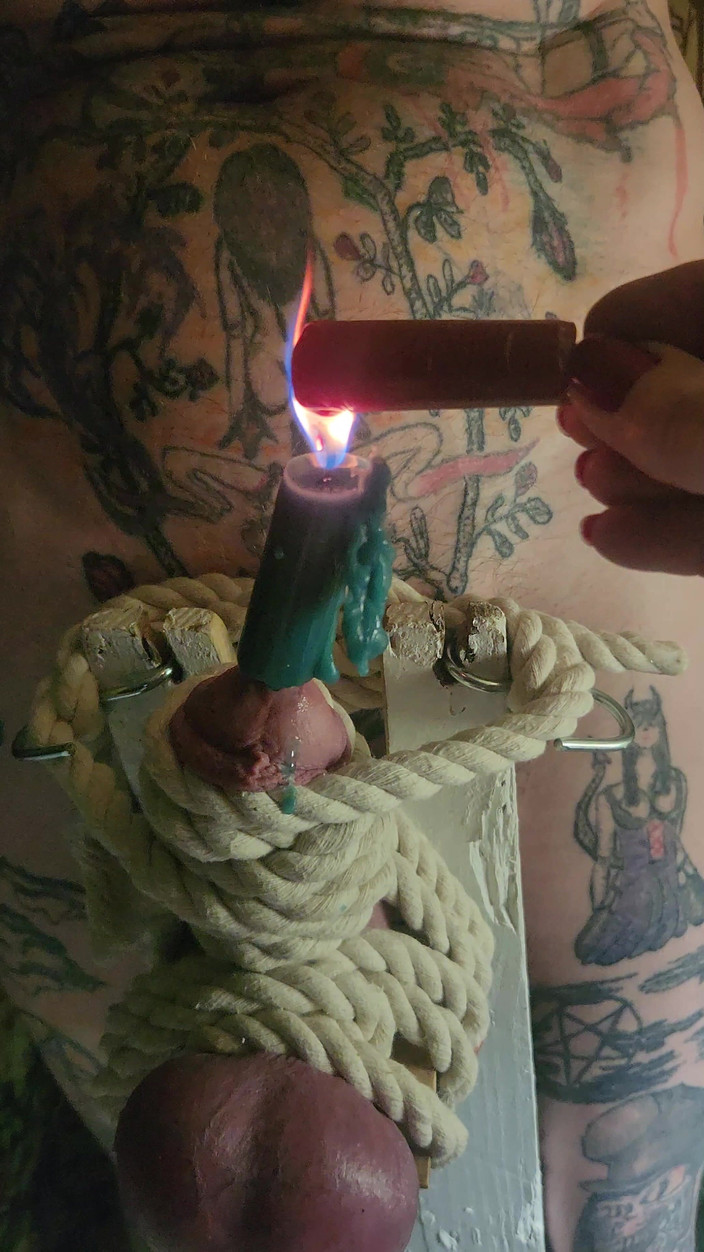 Goode Girl: 촛불 빛 Pt2에 의해 공을 채찍질하는 구드 소녀