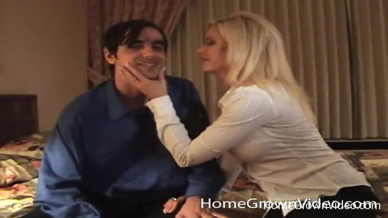 Homegrown Wives: Eric Darkside dà alla sexy milf lauren il suo grosso...