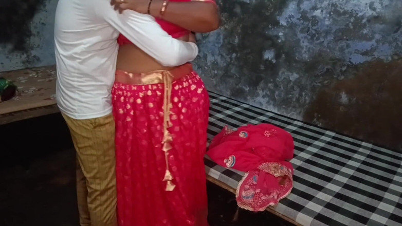 Yourgeeta8899: Novia india del pueblo folla coño rosa