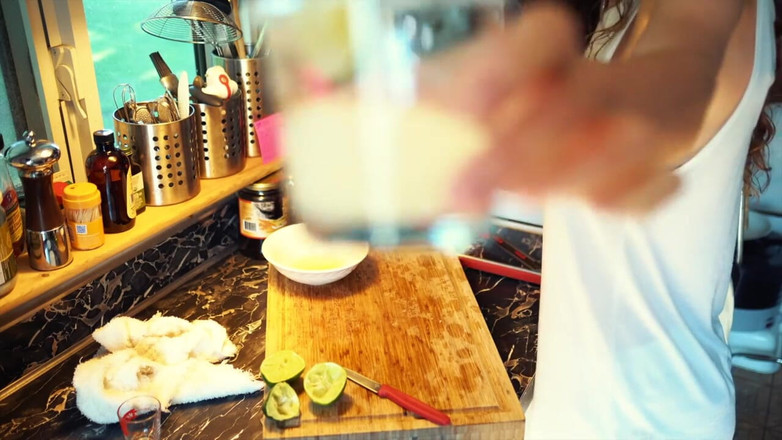 Piper Blush: 자지를 빨고 따먹히는 핫한 금발