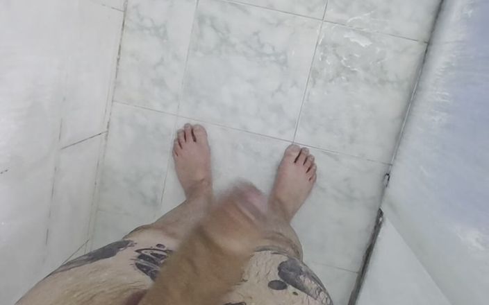 Lkdick8: Velmi horká sprcha