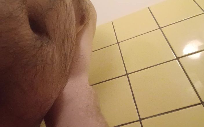 Ed Eden: Yakın çekim banyo