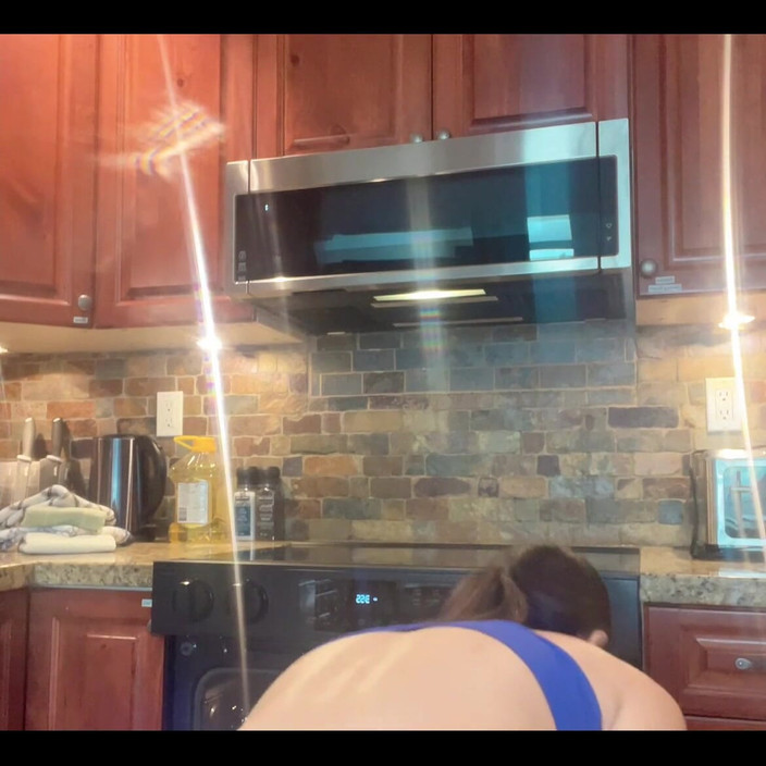 sweethanajapanese: Sexy arsch in der küche