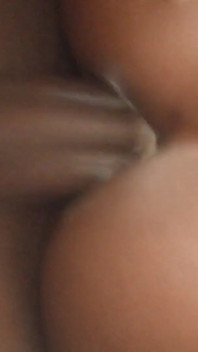 Gadis remaja kulit hitam suka banget sama kontol besarku
