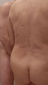 Áp lực và niềm vui: Ngực khủng MILF nảy trong phòng tắm