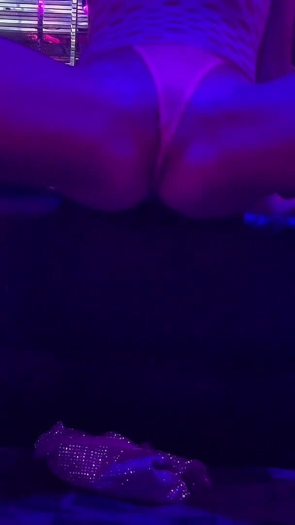 Elaina Button: Cute Fit Stripper Dance in Club with High Heel Boot...