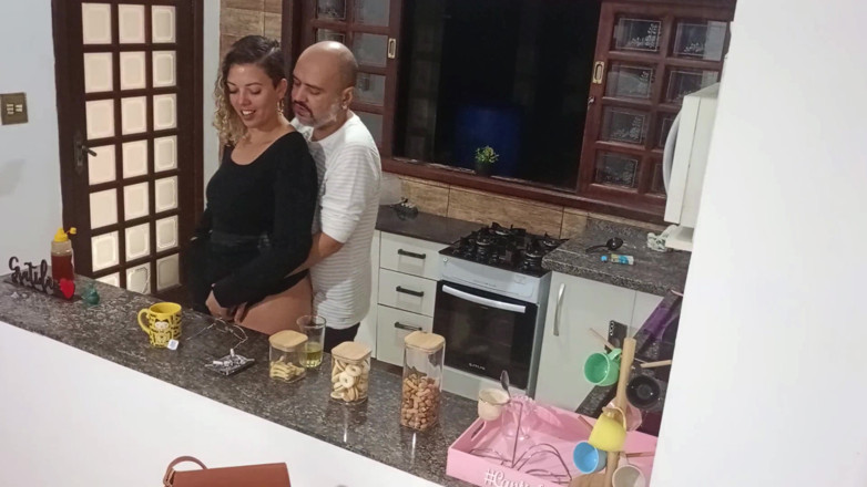 Victor SweetCoupleStories: Sesso anale con una moglie bollente infedele nel bar pantry