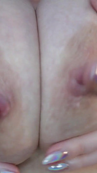 Ipnotizzata la tua dipendenza dal seno miLF