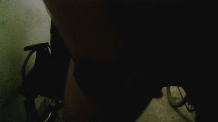 Jerking Perv: Honění ve sklepě 1 ze 3